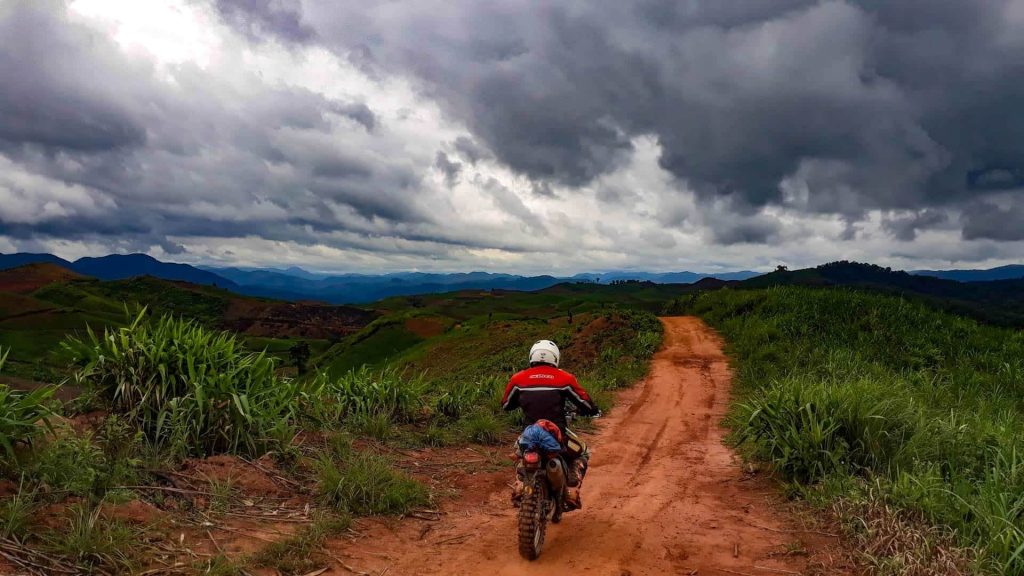 laoadv-tours-motorbike-off-road-laos