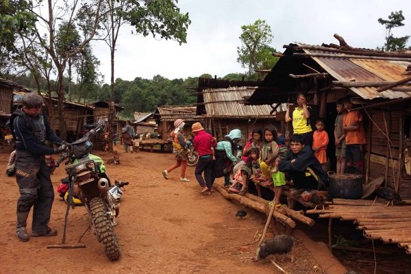 lao-adv-tours-thehochiminhtrail-laos